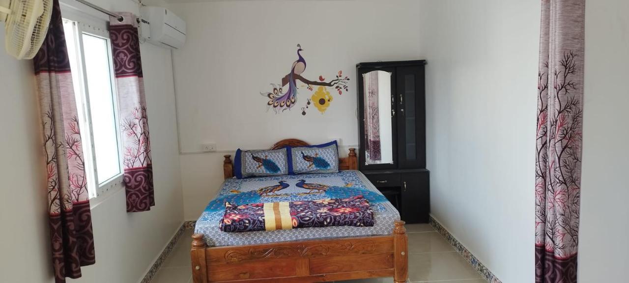 ホテル Kavieya Residency Pūrnānkuppam エクステリア 写真