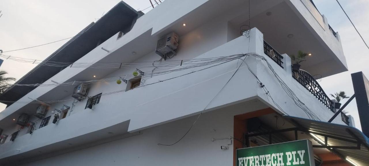 ホテル Kavieya Residency Pūrnānkuppam エクステリア 写真