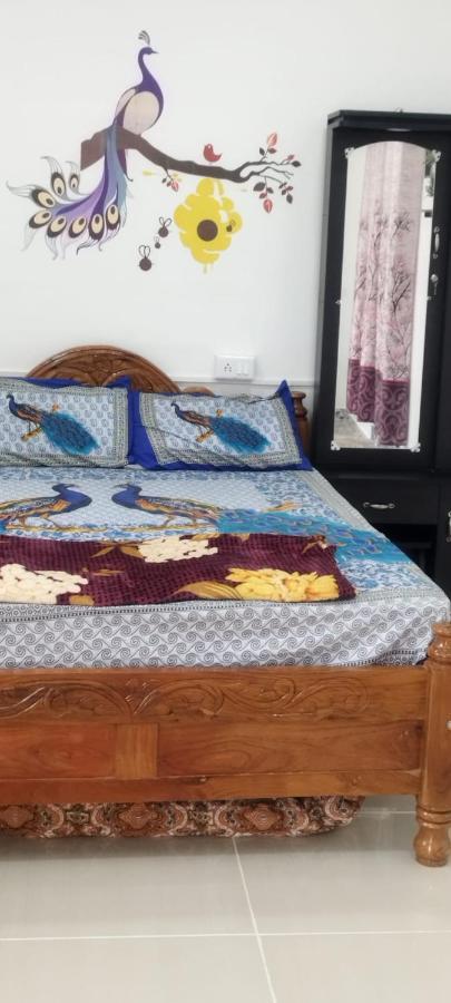 ホテル Kavieya Residency Pūrnānkuppam エクステリア 写真