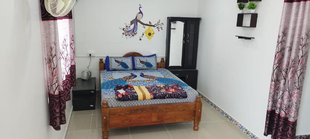 ホテル Kavieya Residency Pūrnānkuppam エクステリア 写真