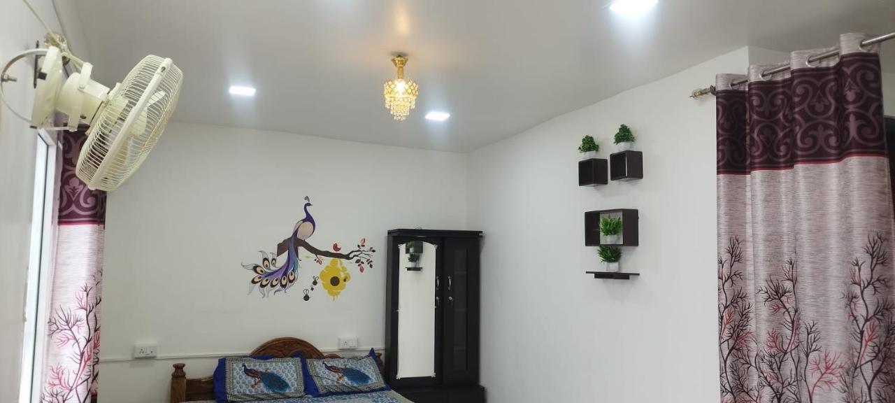 ホテル Kavieya Residency Pūrnānkuppam エクステリア 写真