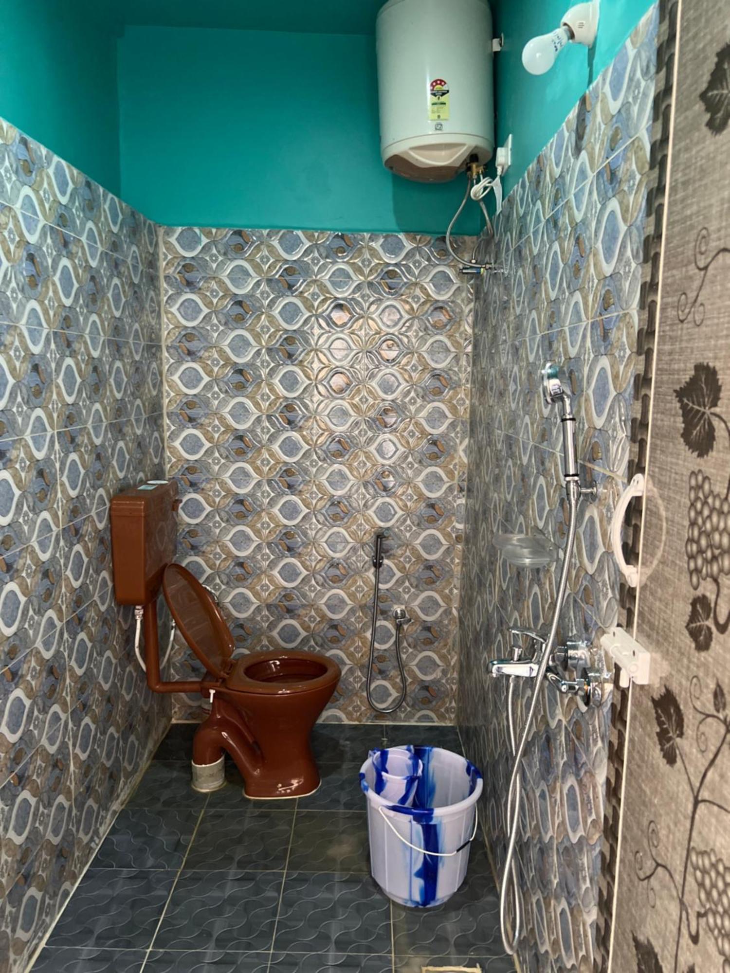 ホテル Kavieya Residency Pūrnānkuppam エクステリア 写真
