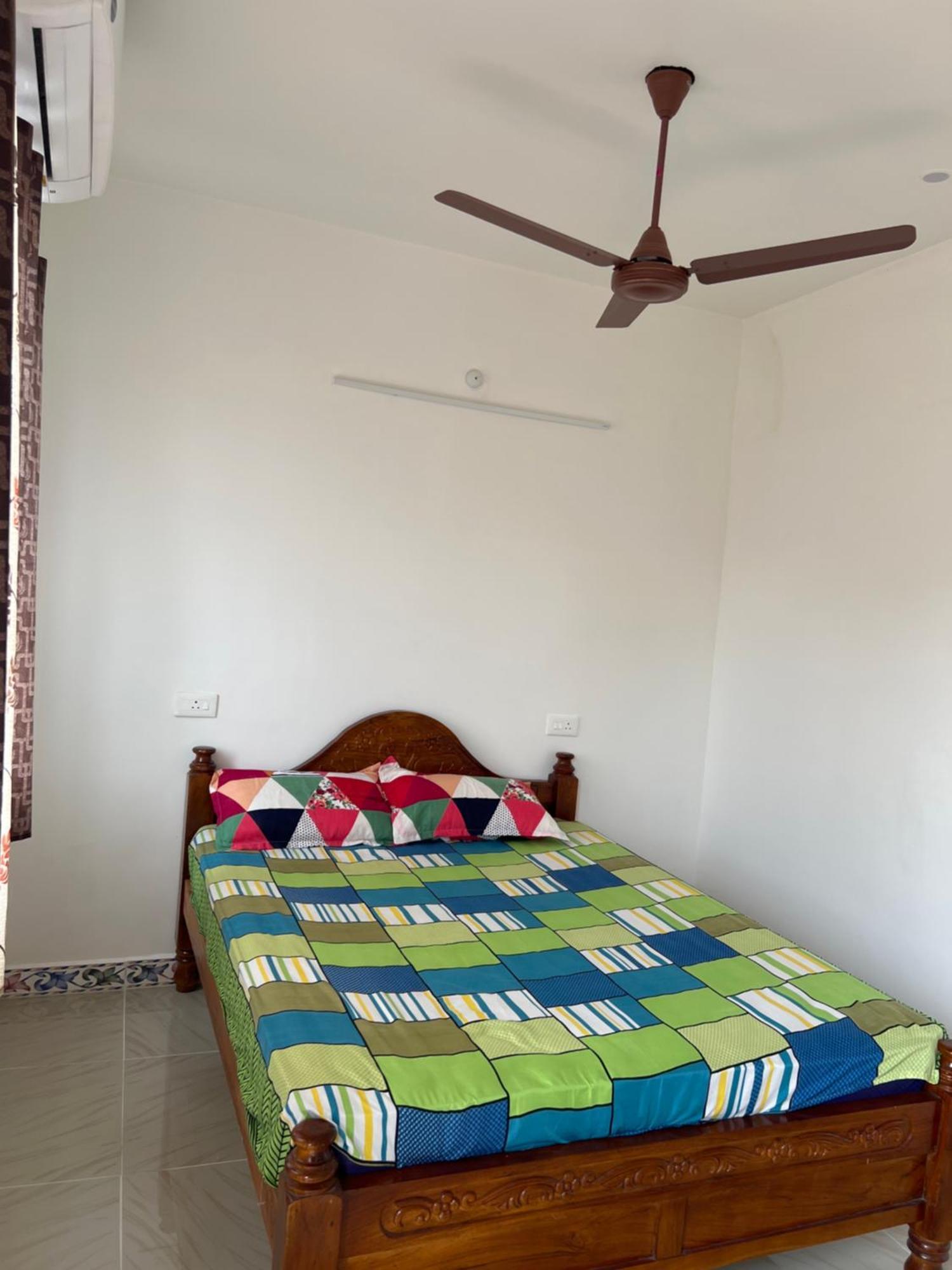 ホテル Kavieya Residency Pūrnānkuppam エクステリア 写真