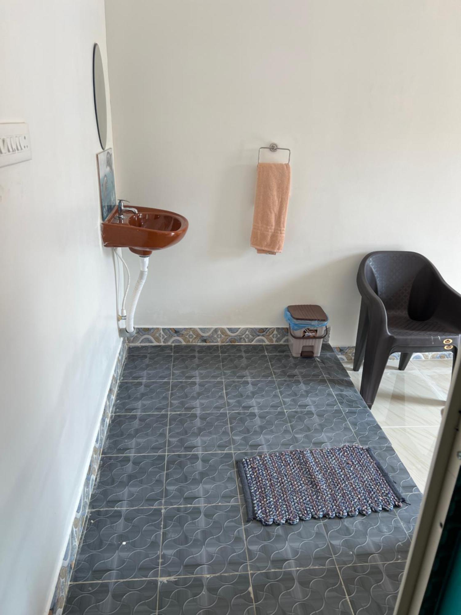 ホテル Kavieya Residency Pūrnānkuppam エクステリア 写真