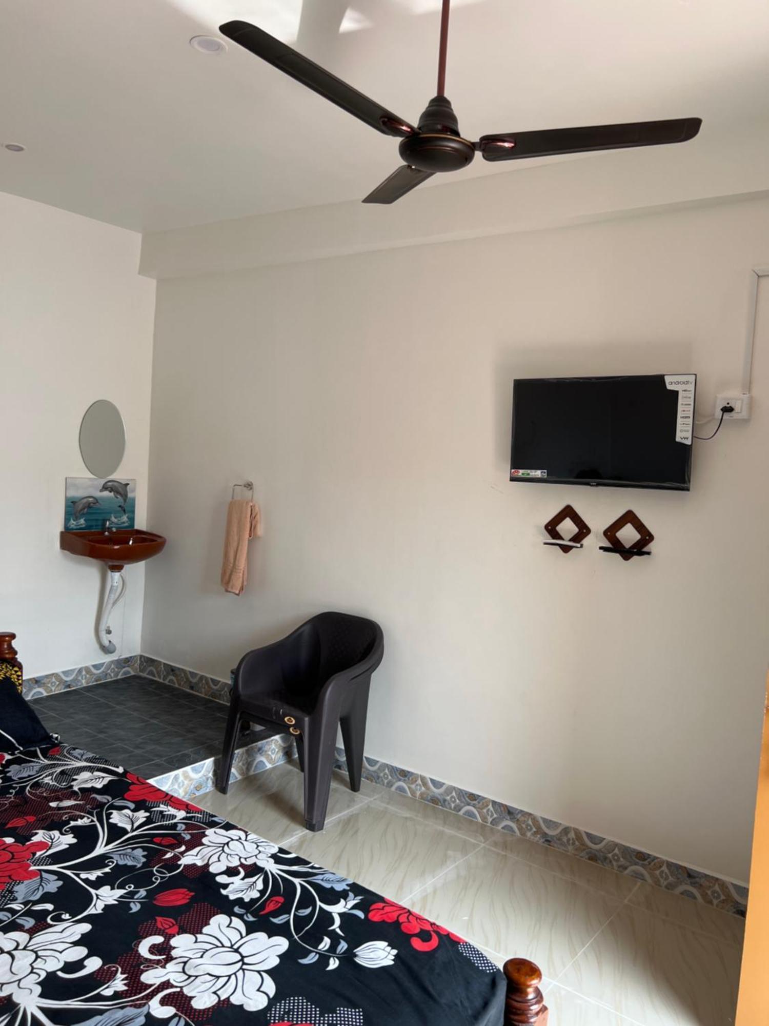 ホテル Kavieya Residency Pūrnānkuppam エクステリア 写真